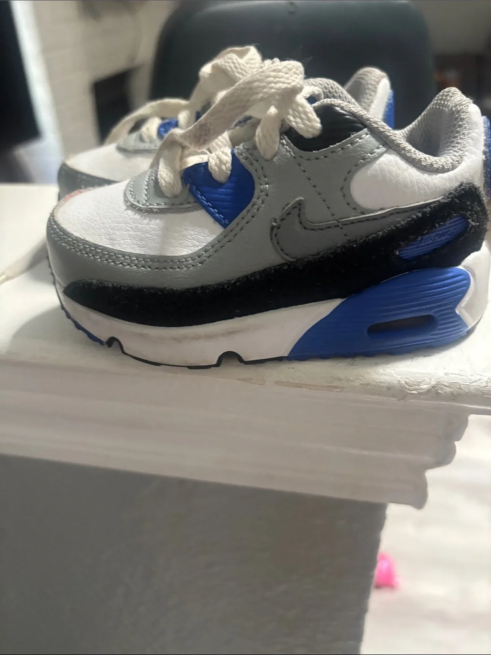 Nike Kids Sneakers in White, Gray & Blue